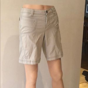 Athleta cargo shorts